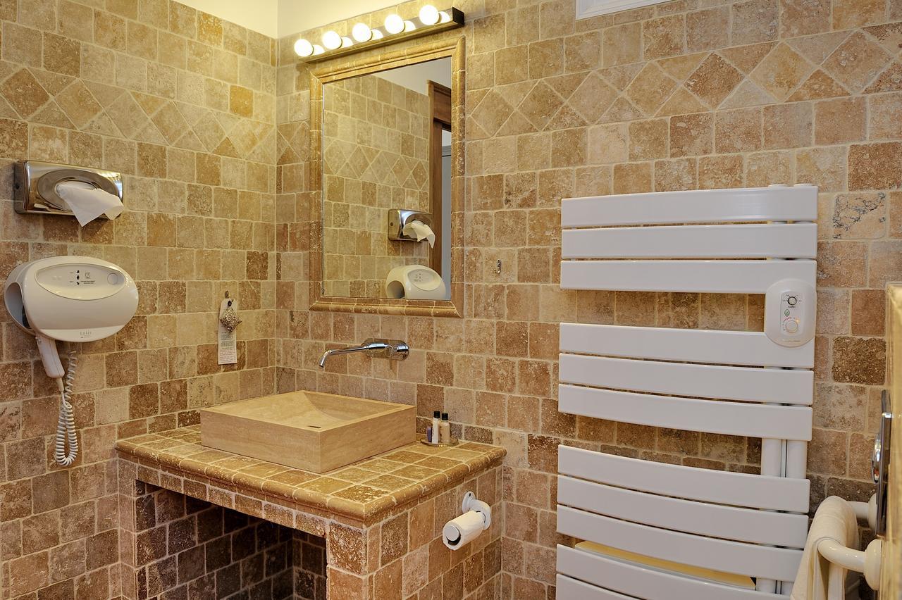 Charembeau Hotel Forcalquier Luaran gambar