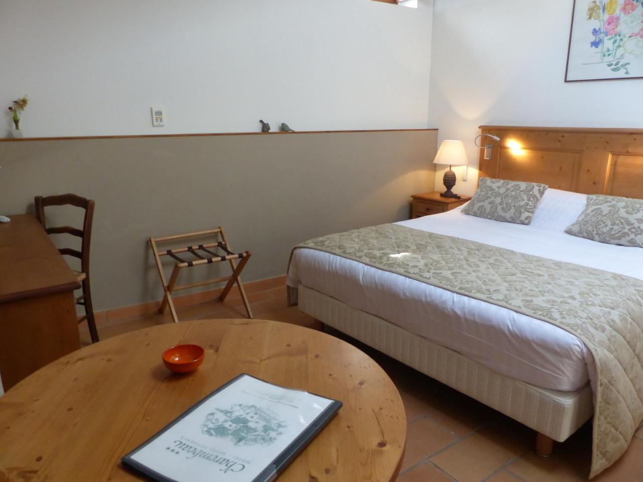 Charembeau Hotel Forcalquier Luaran gambar